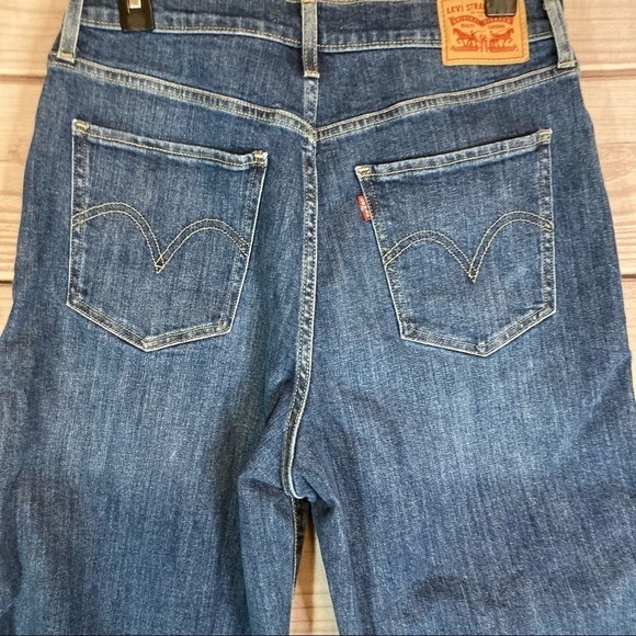 Levi’s Mile High Wide Leg Cropped Jeans with Red Stripe - Picture 9 of 12